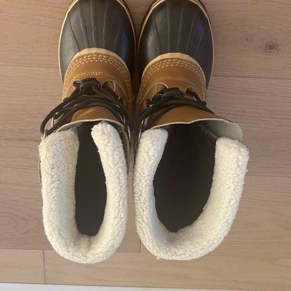 Sorel Caribou Waterproof Winter Boots Big Kids Size 5 Unisex - Picture 7 of 7